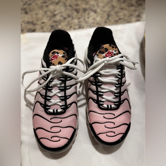 Nike Air Max Plus Animal Instinct Sneakers - Picture 3 of 11